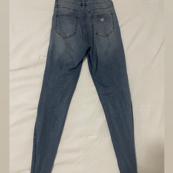 Guess Ripped Jeans - Picture 3 of 4